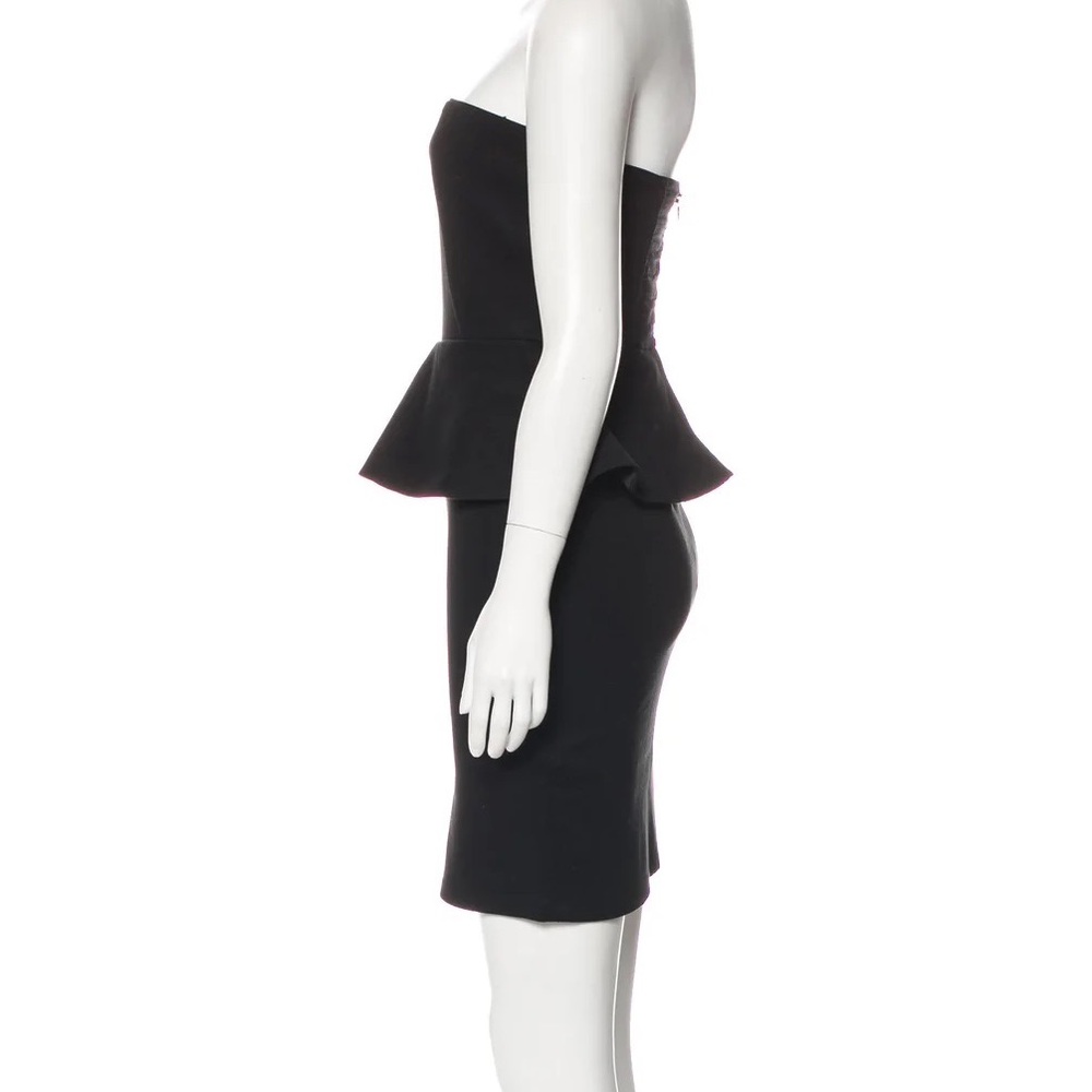 ALICE + OLIVIA
Strapless Peplum Mini Dress
Size: M | US 8 - Picture 2 of 6